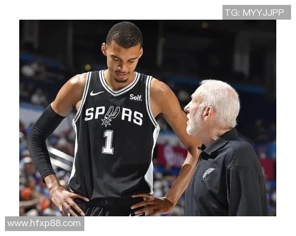 文班亚马场均20103帽表现抢眼新秀奖争夺战已无悬念